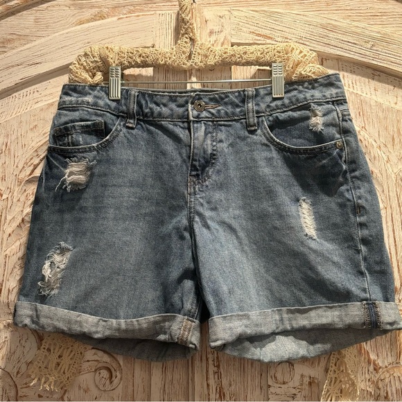 APT.9 Jean Shorts size 8 - Picture 1 of 2
